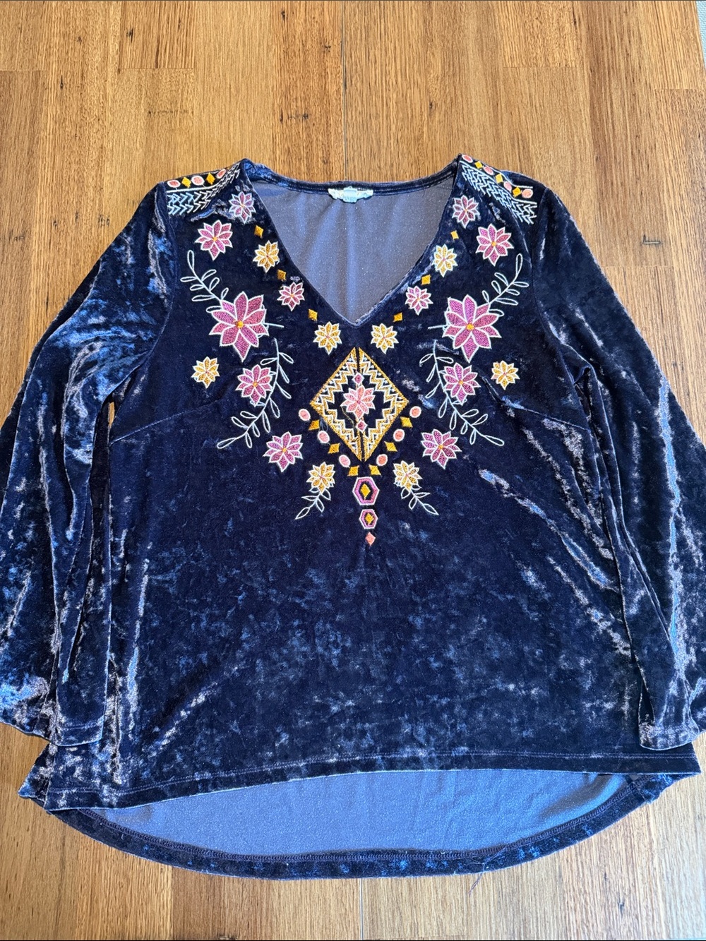Velvet Embroidered V-Neck Women's Top - Navy with Pink Floral Embroidery